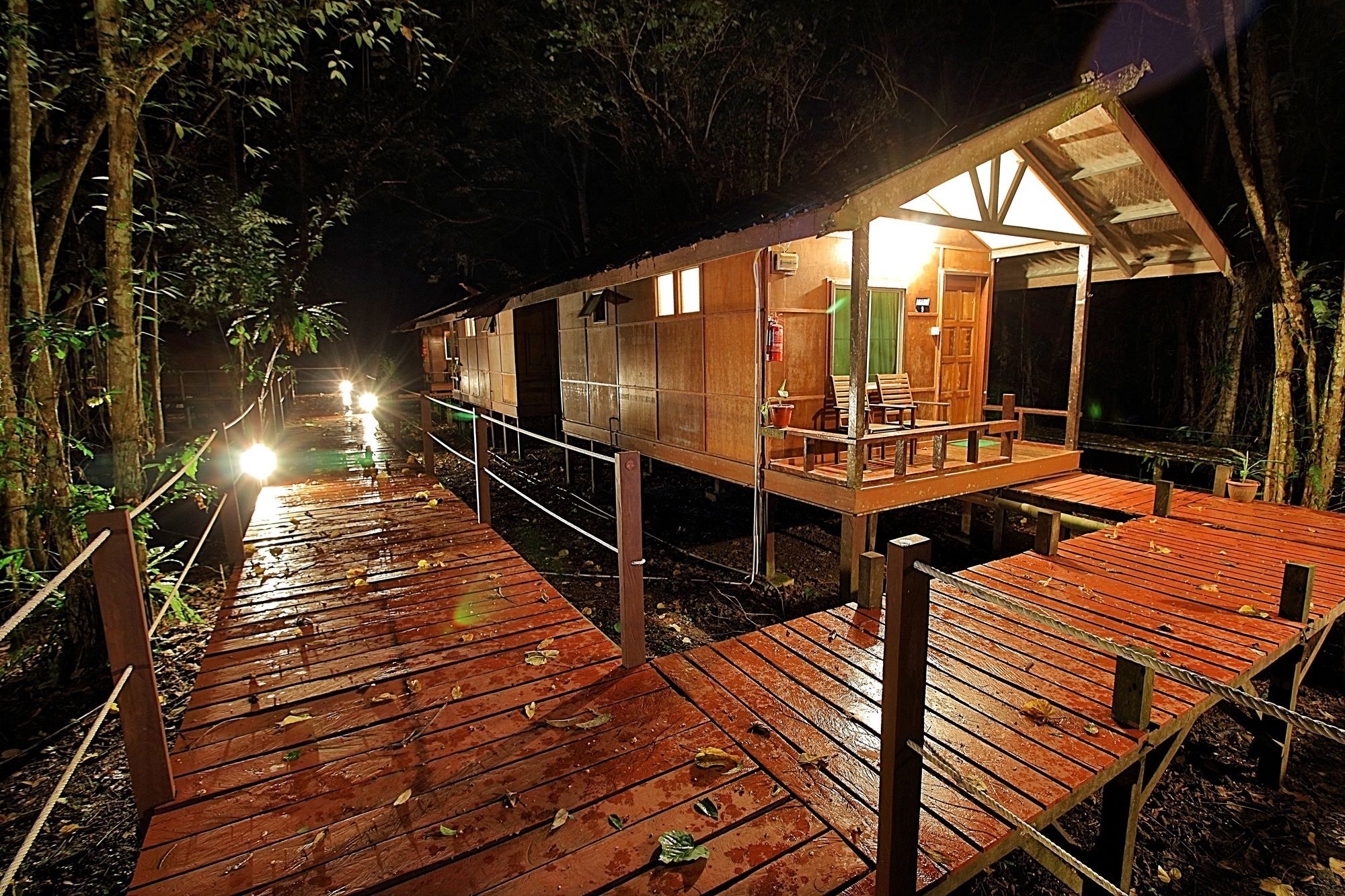 Tanini Kinabatangan Formerly Known As Nature Lodge Kinabatangan Bilit Exterior foto